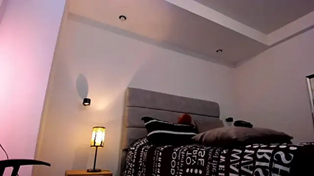 chris_morgan7 stripchat live cam model