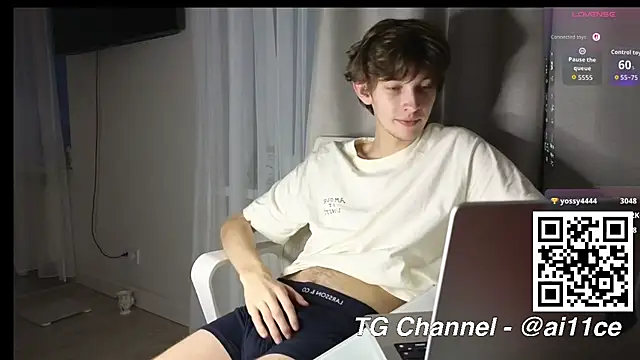 swaggenjoyer stripchat live cam model