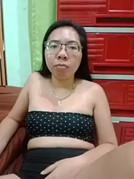 Horny_gelyn stripchat live cam model