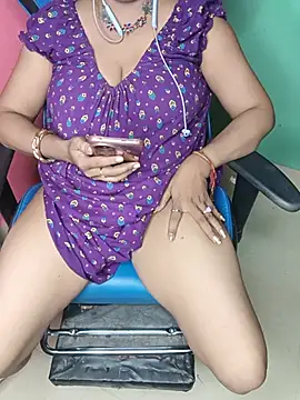 DesiRiya26 stripchat live cam model