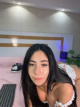 zaffira_ stripchat live cam model