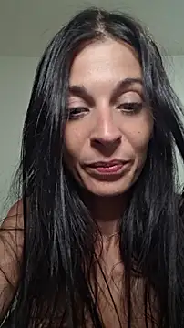 Viola43 stripchat live cam model