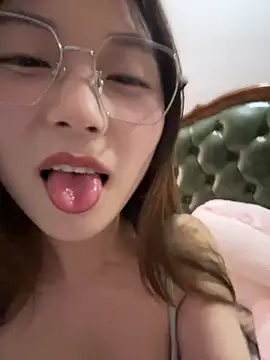 Sweet-Angel999 stripchat live cam model