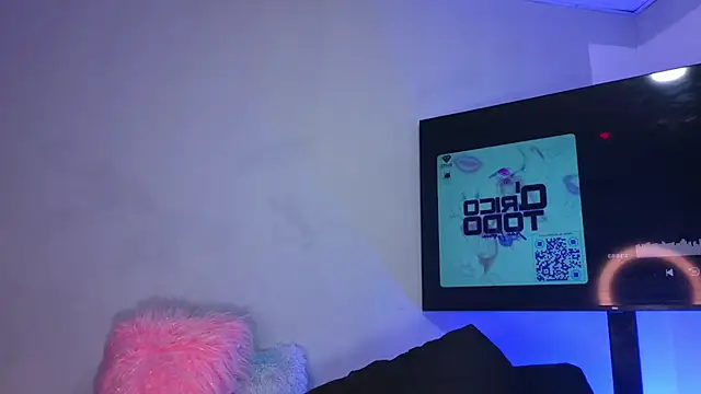 alejadolli stripchat live cam model