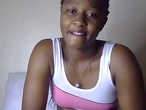 Petite_Ebony10 stripchat live cam model