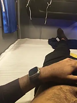 Shaktihwhwh stripchat live cam model