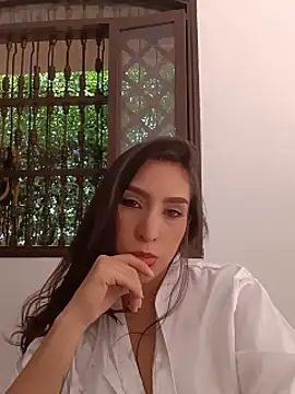 Chloemendoza stripchat live cam model