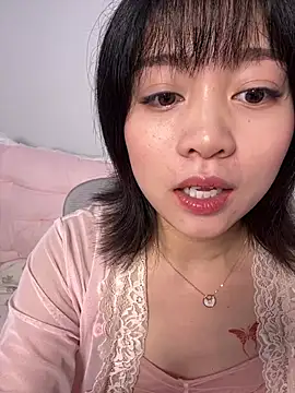xinyue777 stripchat live cam model