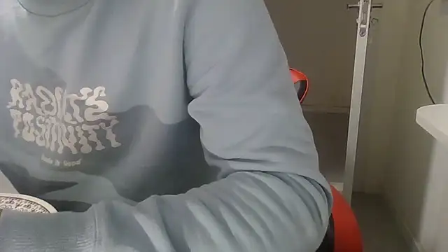 Lekezim stripchat live cam model