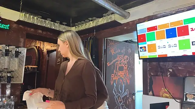 dirtypub stripchat live cam model