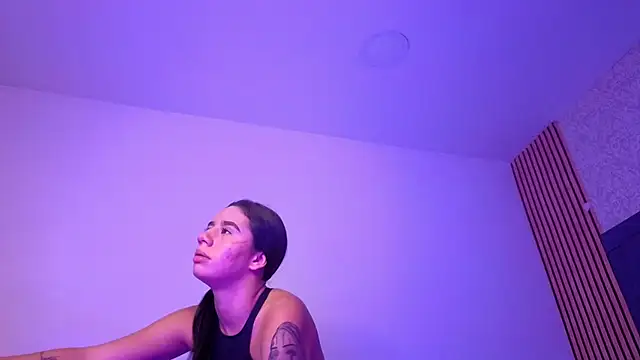 karamoss stripchat live cam model