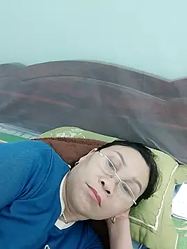 miko_nyan2006 stripchat live cam model
