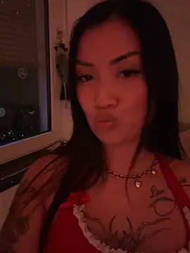 AsianLadyWan stripchat live cam model