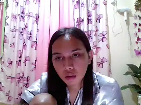 LOVELYMAYUMIE stripchat live cam model