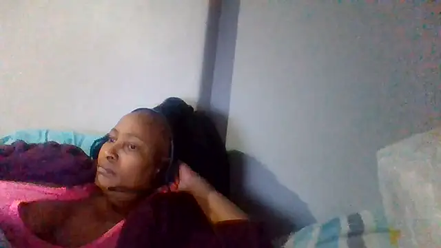BabeAssXX stripchat live cam model
