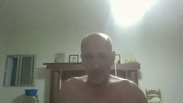 llopaco stripchat live cam model