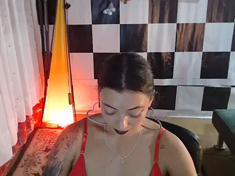 kendraof stripchat live cam model
