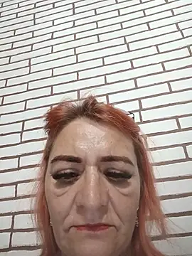Belowa7364 stripchat live cam model