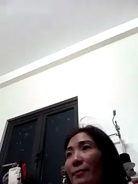 Miinn99 stripchat live cam model