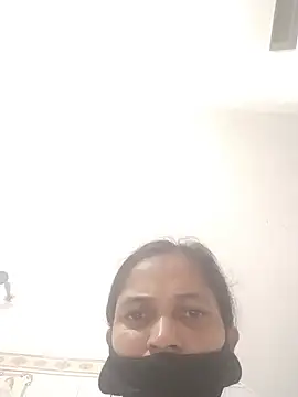 Reema-sharma123 stripchat live cam model