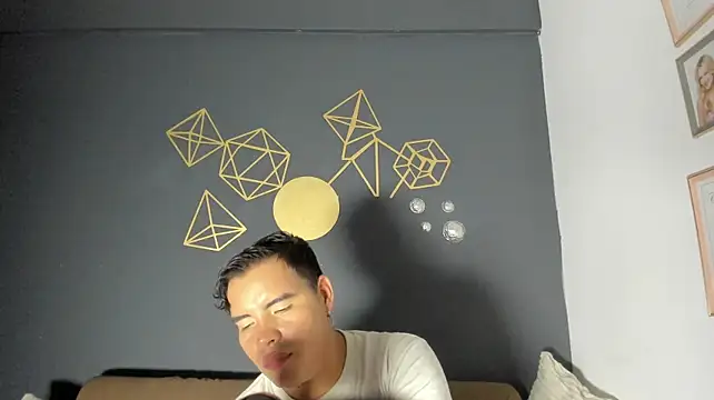 Oliver_kin stripchat live cam model