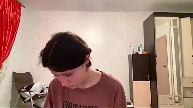 Emma__me stripchat live cam model