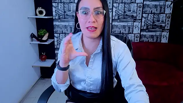 Agata-Moon stripchat live cam model