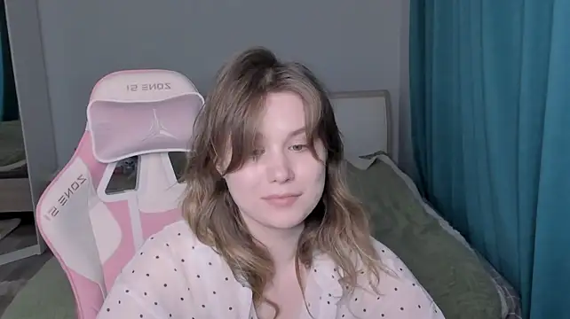JennyHardy stripchat live cam model