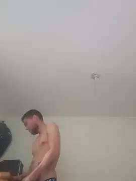 thomas2wood stripchat live cam model