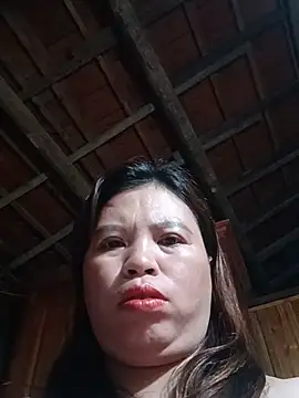-Yeyi- stripchat live cam model