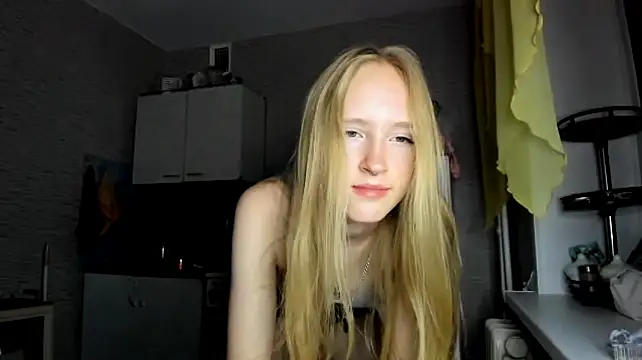 Mia_Azart stripchat live cam model