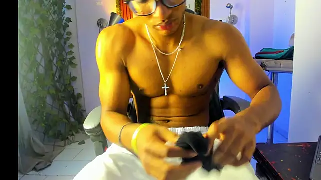 Kendo_720 stripchat live cam model