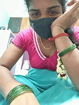 tamil_mynaa stripchat live cam model
