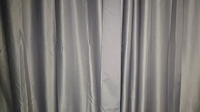 BoughedBus stripchat live cam model
