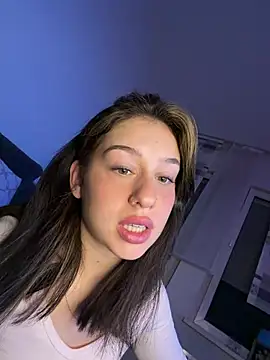 Daria-maus24 stripchat live cam model