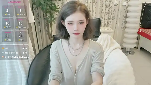 LIN-AN stripchat live cam model