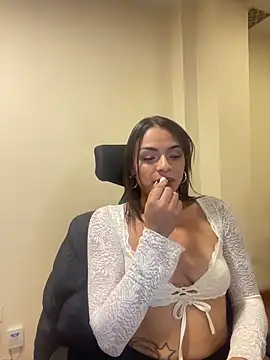 _Melany_Martinez stripchat live cam model