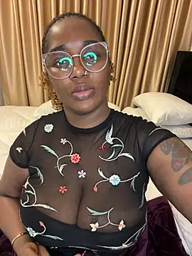Honeylust26 stripchat live cam model