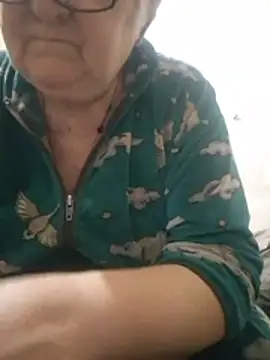 PanterochkaCharm stripchat live cam model
