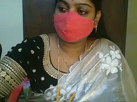 Tamil_hot_Shalini stripchat live cam model