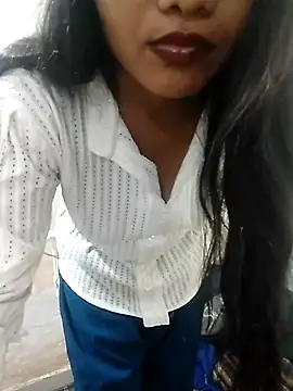Your_Kavya8 stripchat live cam model