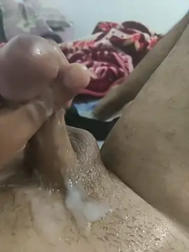 pussyeeater stripchat live cam model