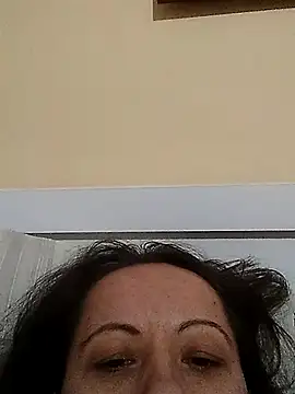 Ewa98 stripchat live cam model