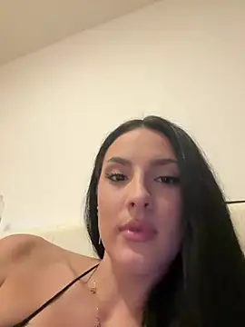 IzaXim stripchat live cam model