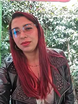 kari-h stripchat live cam model