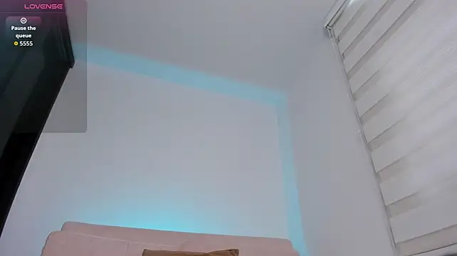 arianna_000 stripchat live cam model