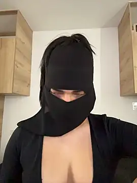 najwarazak stripchat live cam model