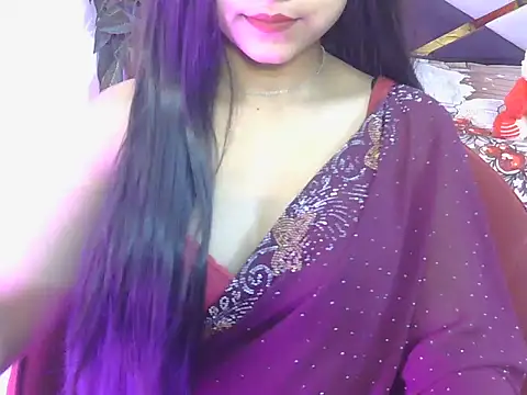 bold-fareen stripchat live cam model