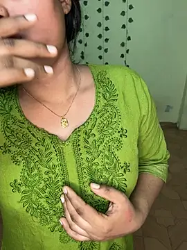 Desi_coupleShow stripchat live cam model