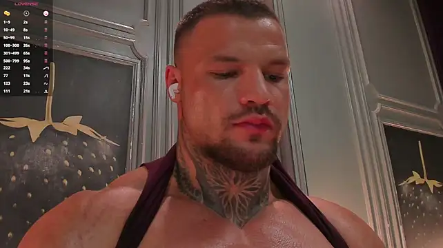 OliverSport stripchat live cam model